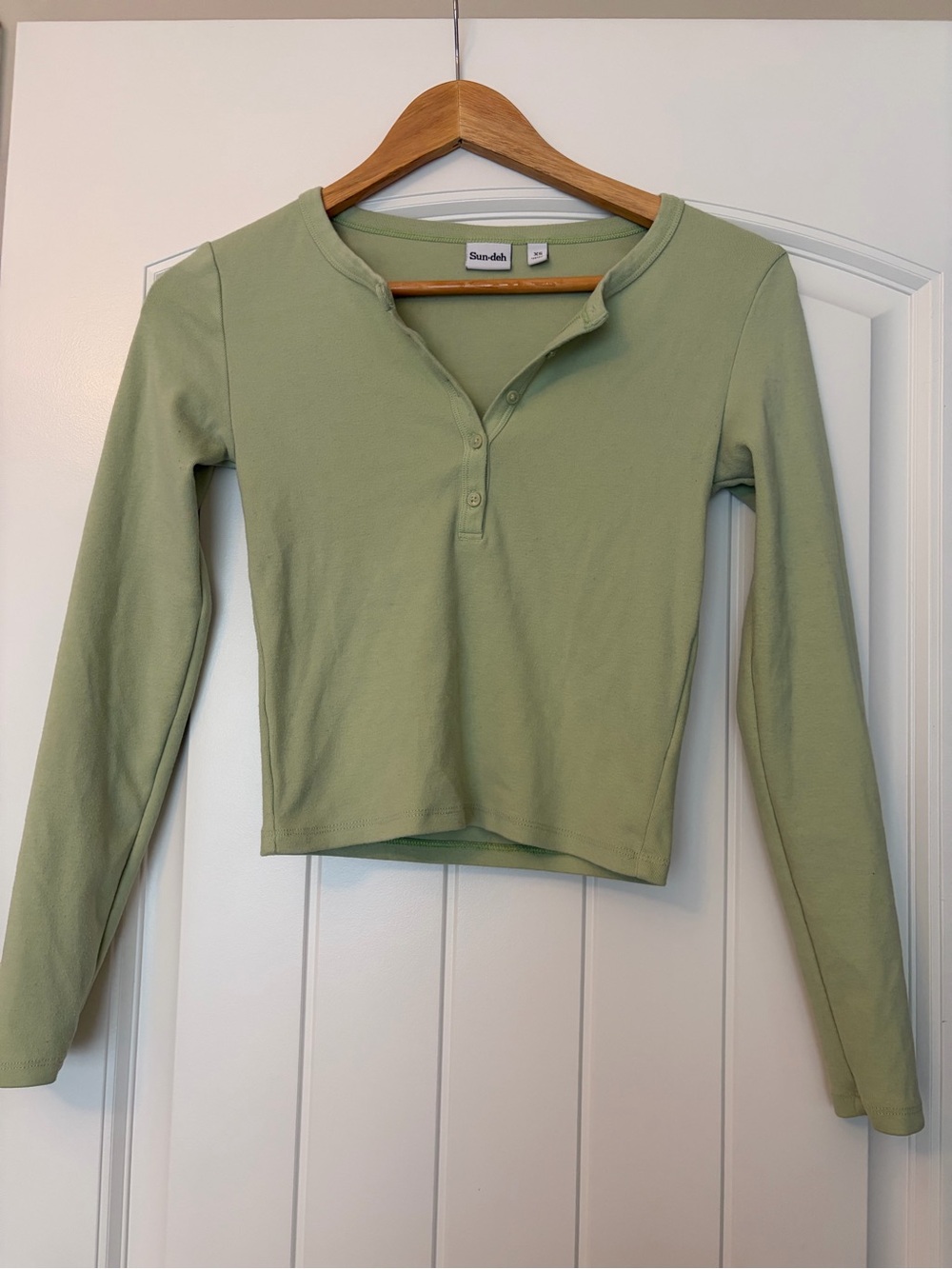 Aritzia-Sun•deh Green Long-Sleeve Crop Top